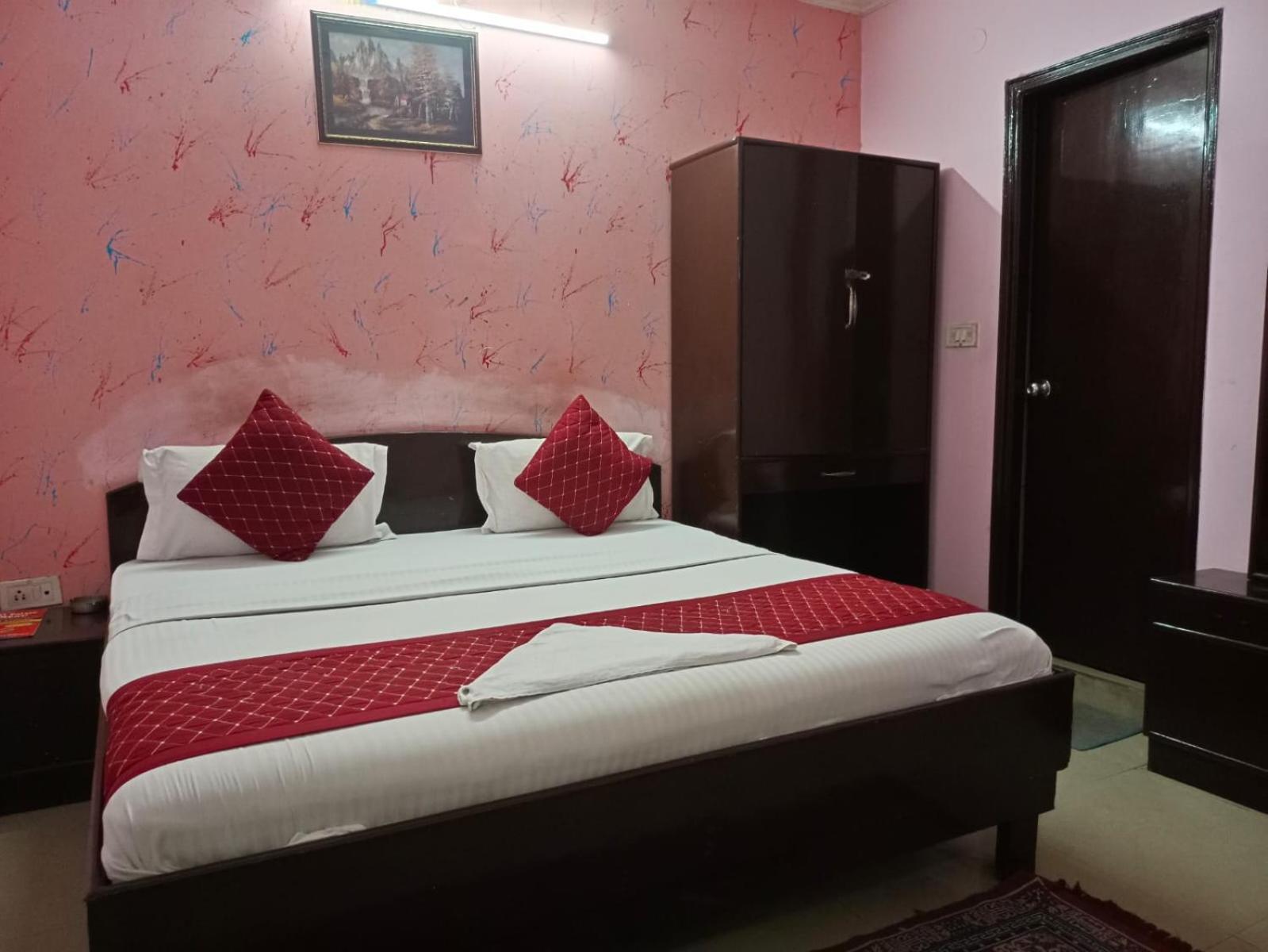 Airport Hotel Pariksheet Inn Neu-Delhi Exterior foto