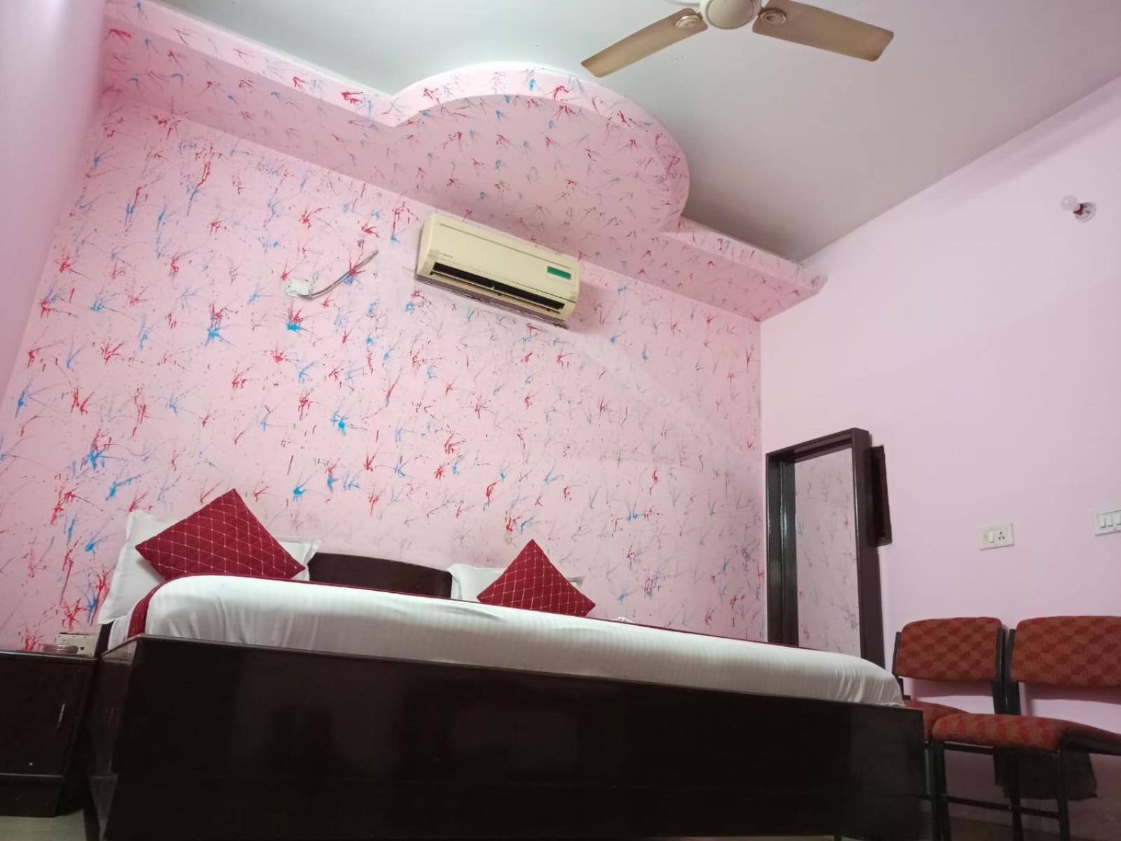 Airport Hotel Pariksheet Inn Neu-Delhi Exterior foto