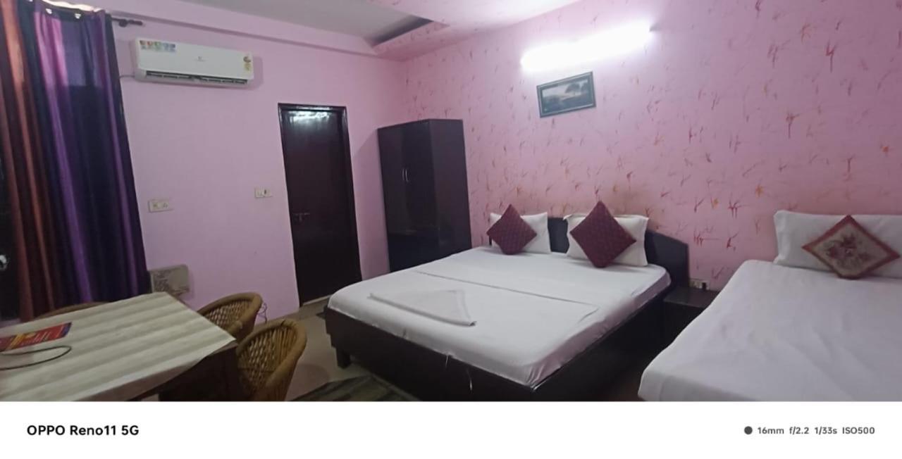Airport Hotel Pariksheet Inn Neu-Delhi Exterior foto