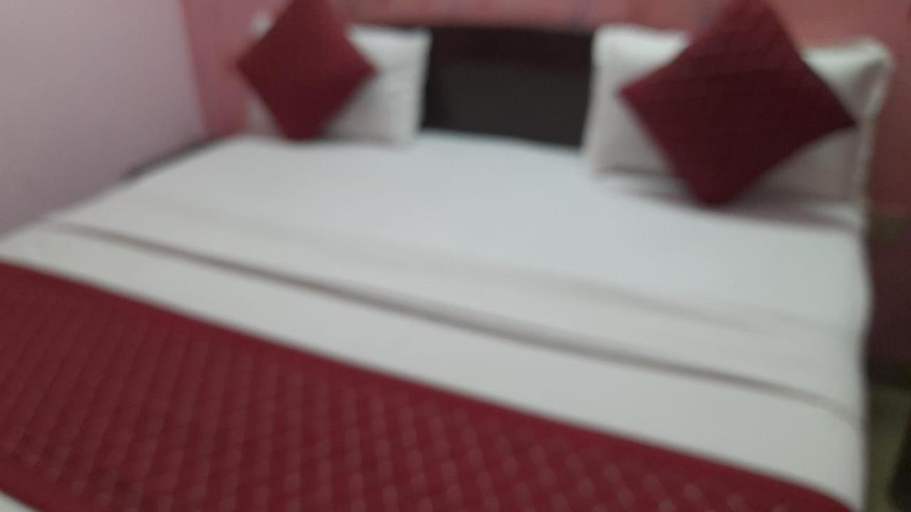 Airport Hotel Pariksheet Inn Neu-Delhi Exterior foto